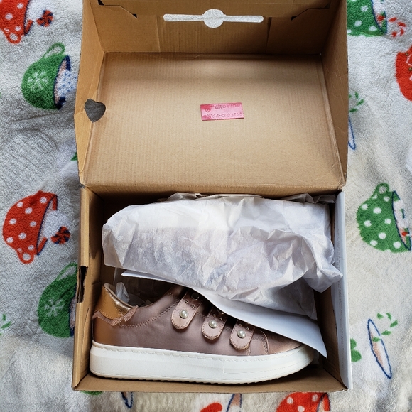 Call it spring Sneakers - Picture 3 of 5